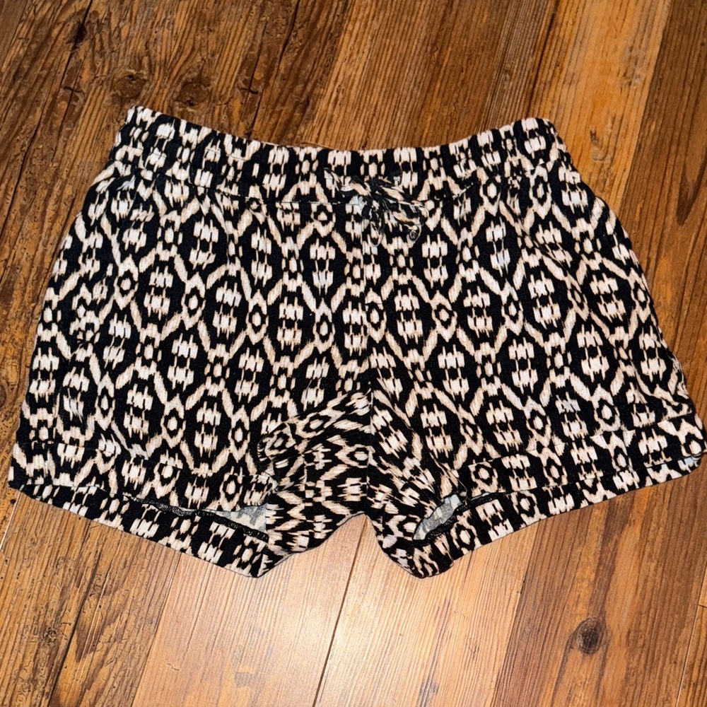 Old Navy tribal print shorts